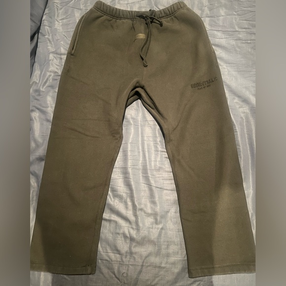 Fear Of God Essentials Relaxed Sweatpants 'Stretch Limo'